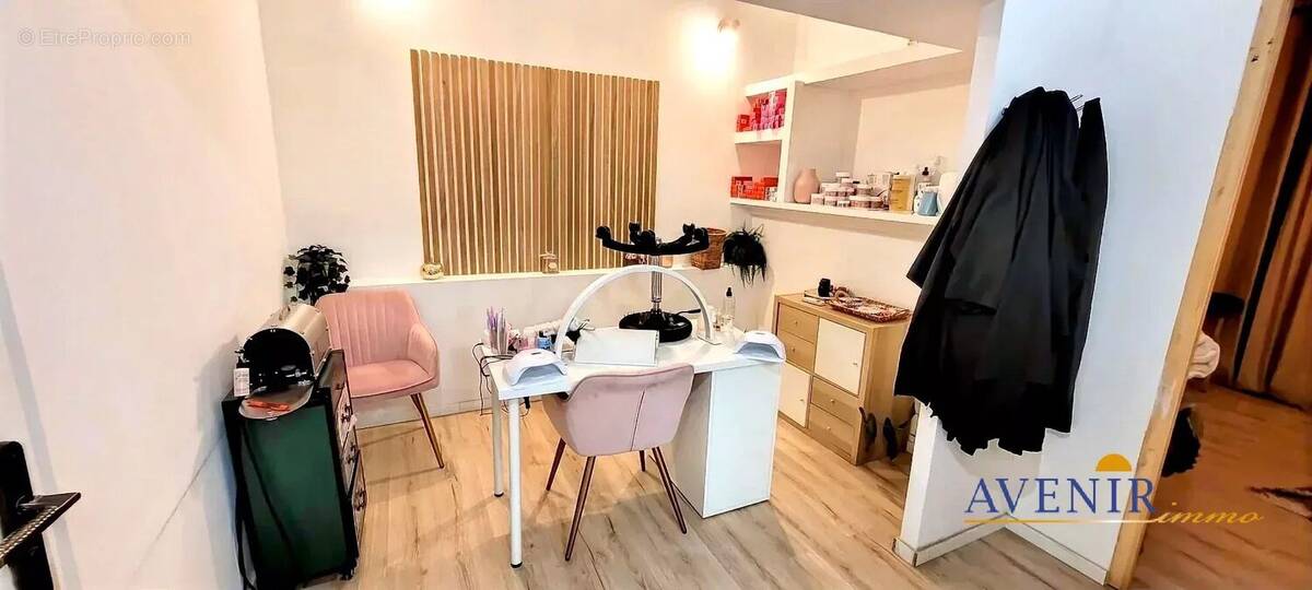 Commerce à PLAN-DE-CUQUES