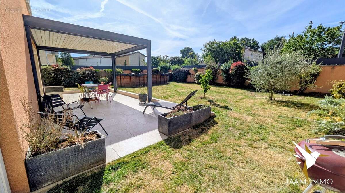 Maison à TOUSSIEUX