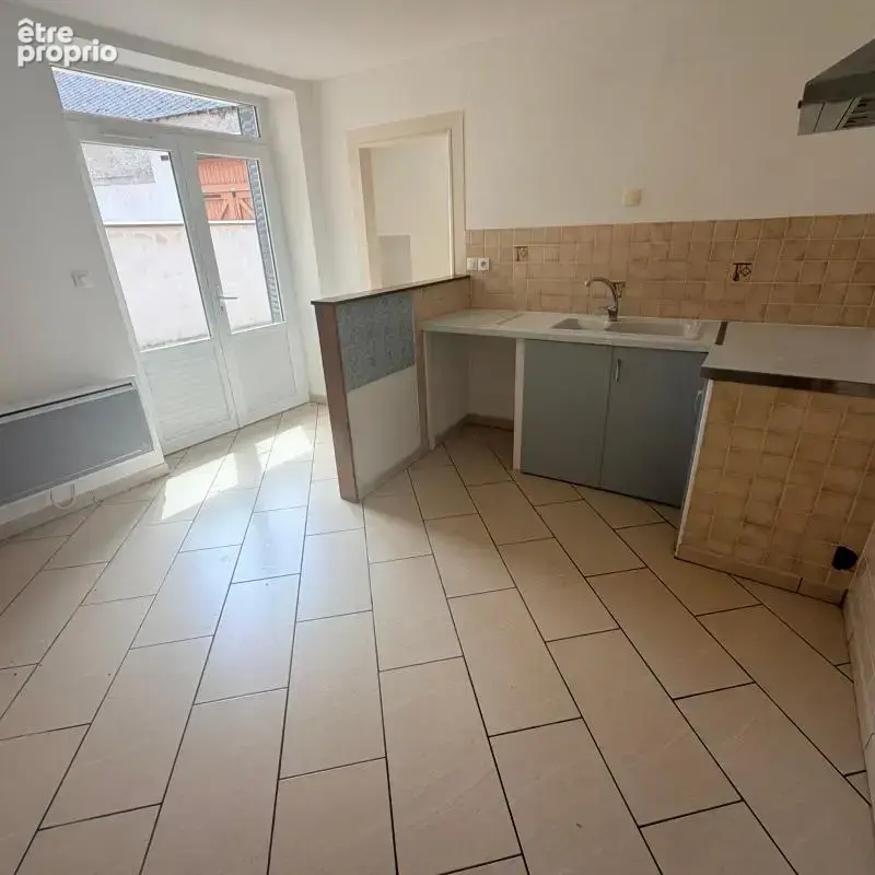 Maison 4 pièces 3 chambres Garage et Jardin À Vendre - photo 2