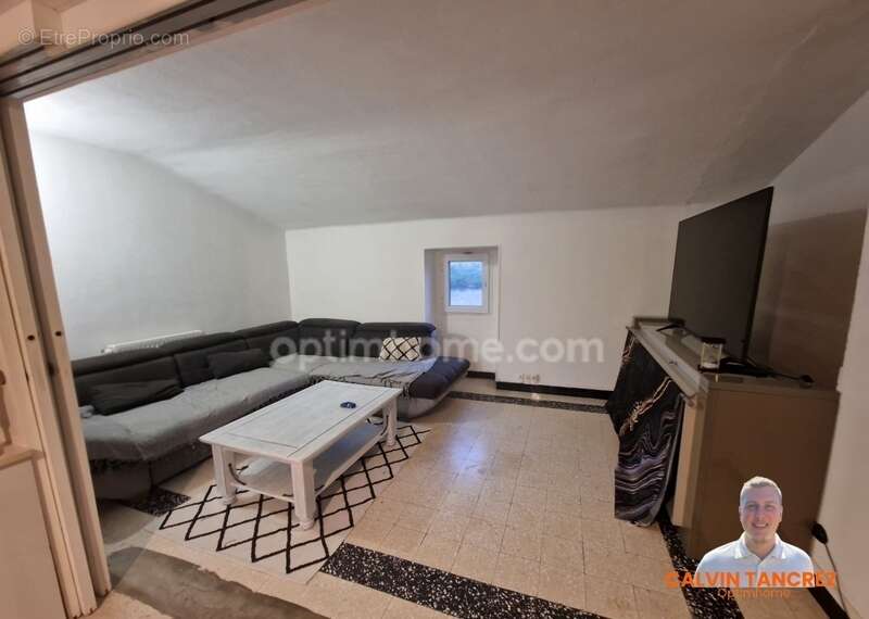 Appartement à SAINT-BRES