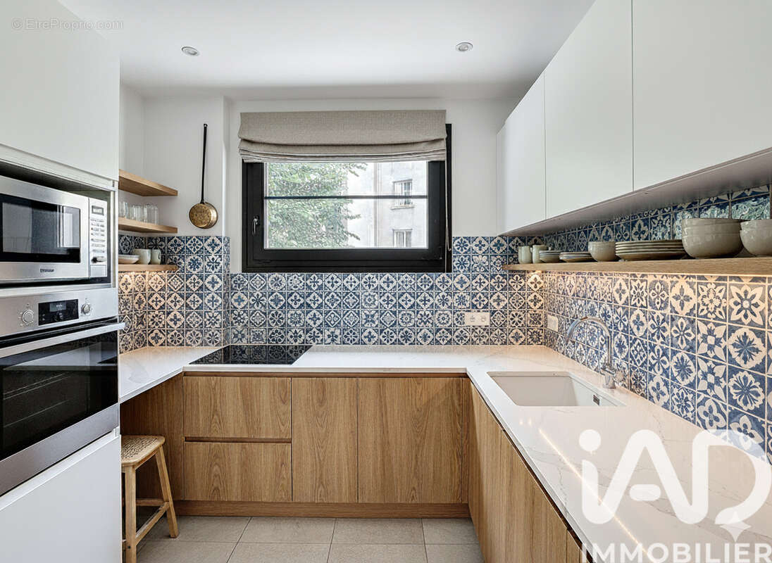 Photo 2 - Appartement à PARIS-17E