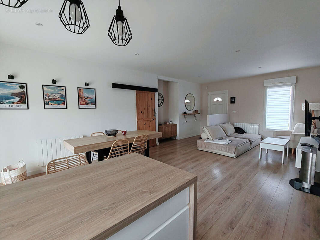 Maison à SAINT-COLOMBAN