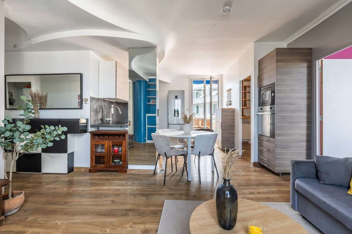 Appartement 70 m² à Nice  - photo 6
