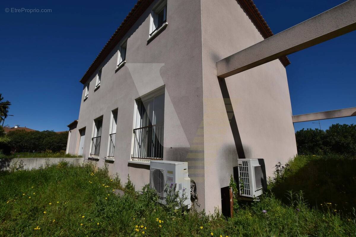 Appartement à VILLENEUVE-LES-BEZIERS