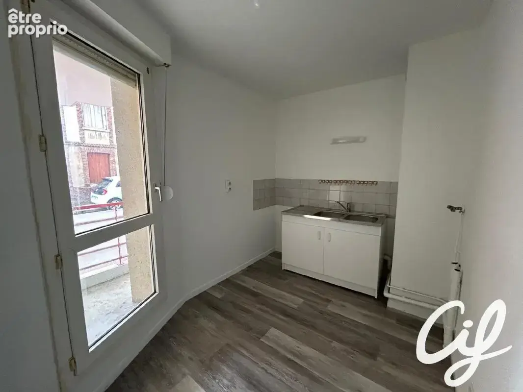 Appartement T3 SOTTEVILLE LES ROUEN - 70.2 m2  100 000 Euros - photo 4