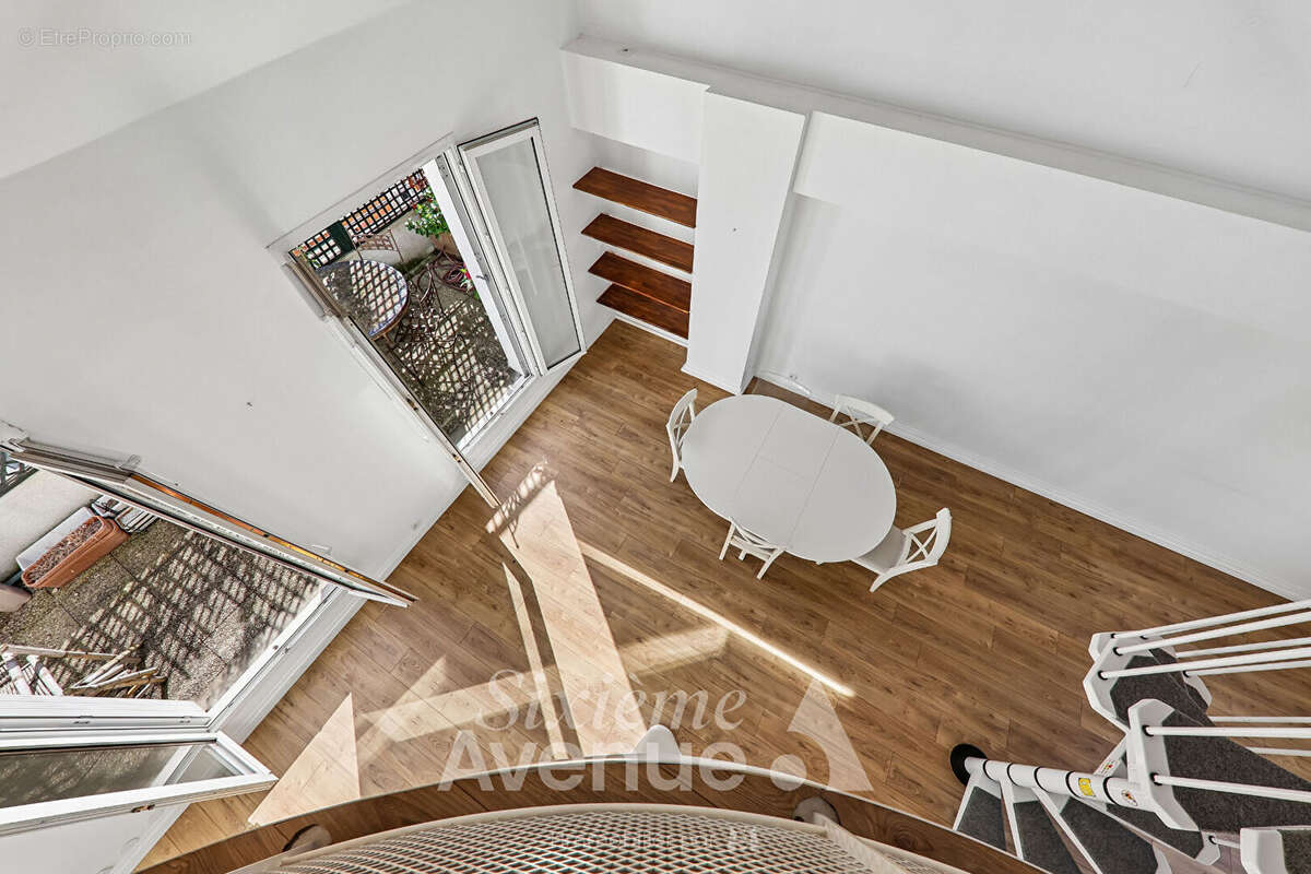 Appartement à PARIS-18E