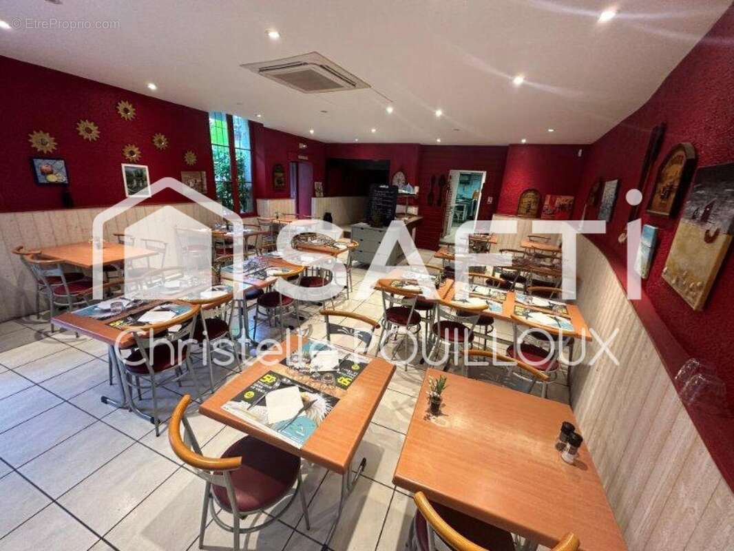 Photo 2 - Commerce à MAGNE