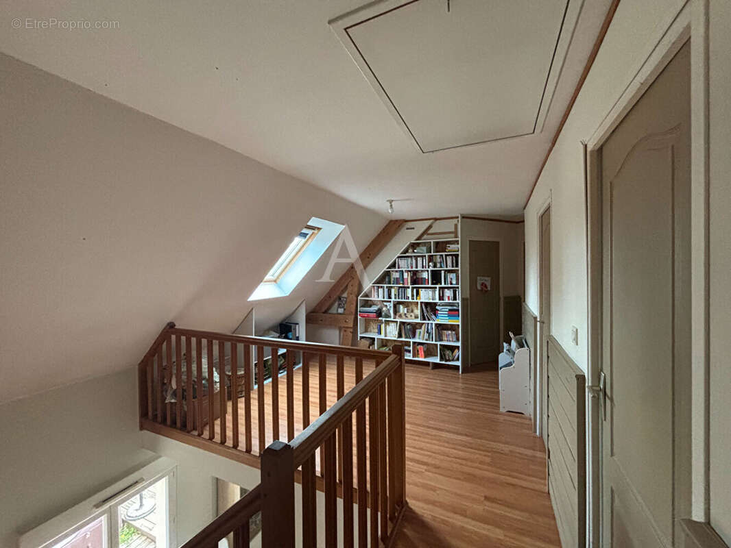 Maison à NUILLE-SUR-VICOIN