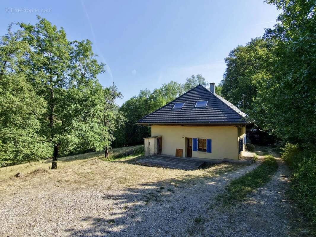 Maison baujue rénovée LE NOYER 73340 - photo 5
