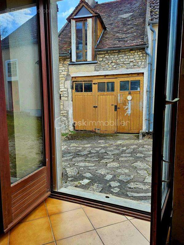 À SAISIR – Maison au calme avec fort potentiel à seulement 6 km de Clamecy 58500 ! - photo 7