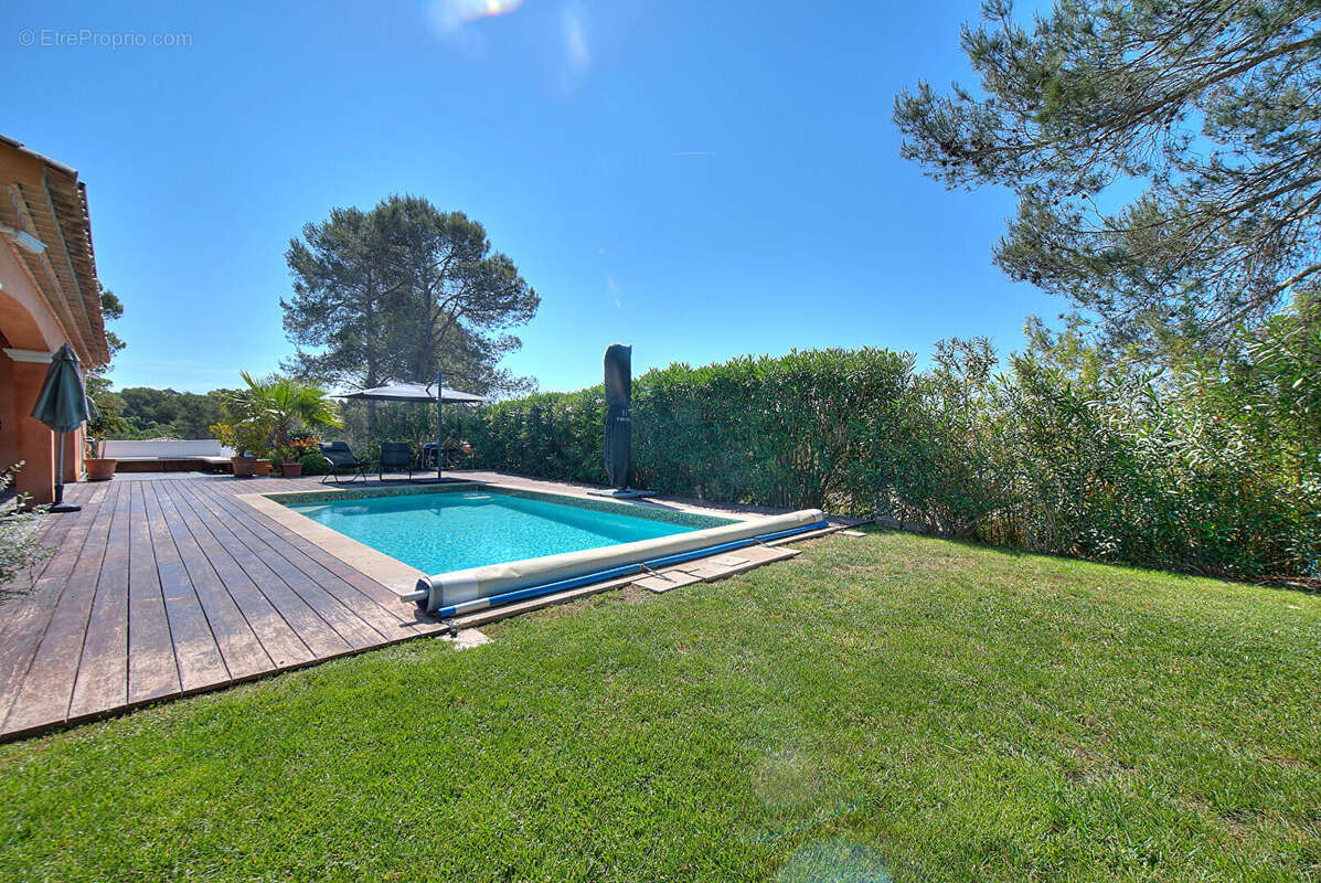 Maison à FREJUS