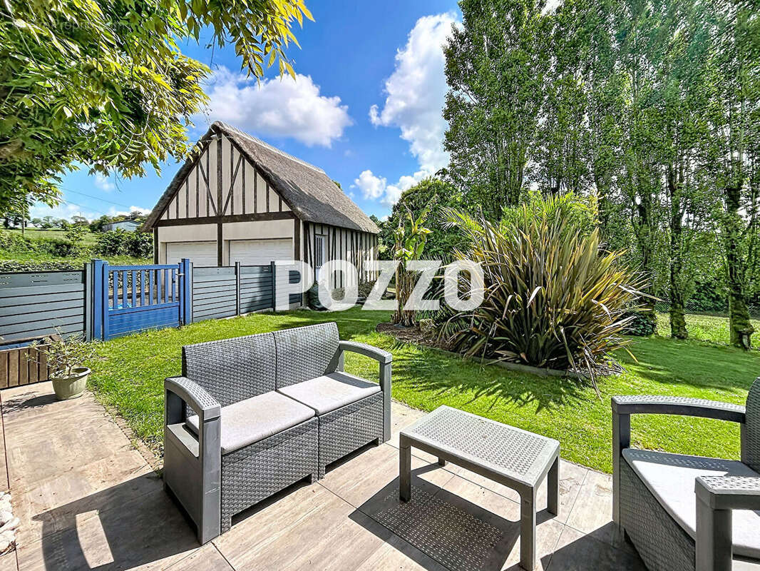 A VENDRE Authentique chaumière normande de 130 m² avec vue dégagée sur la campagne - photo 4