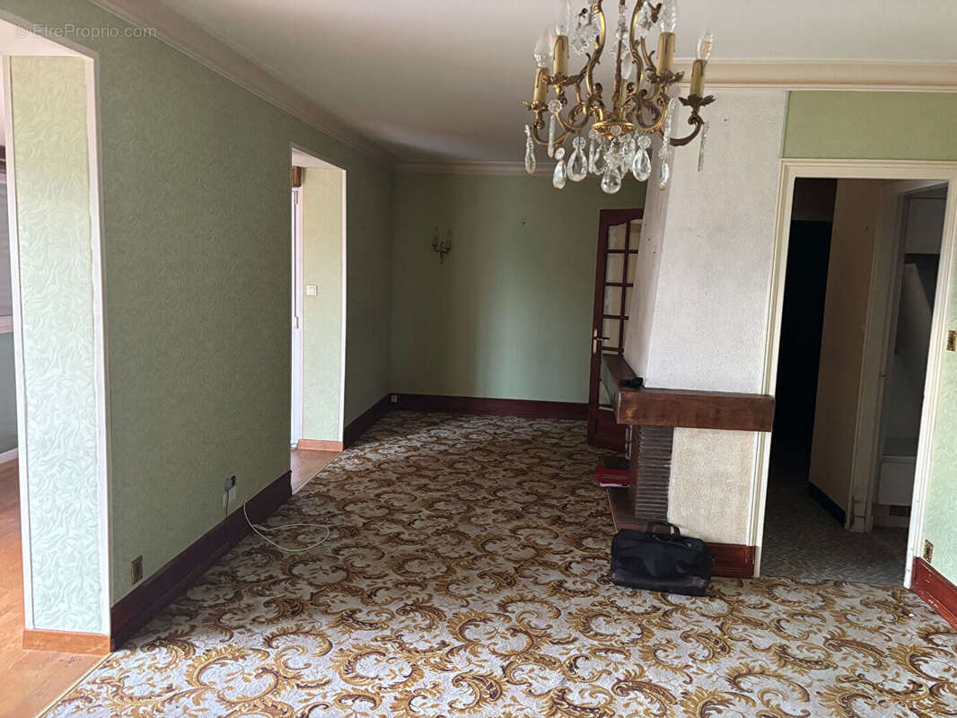 Maison à CHATEAU-GONTIER