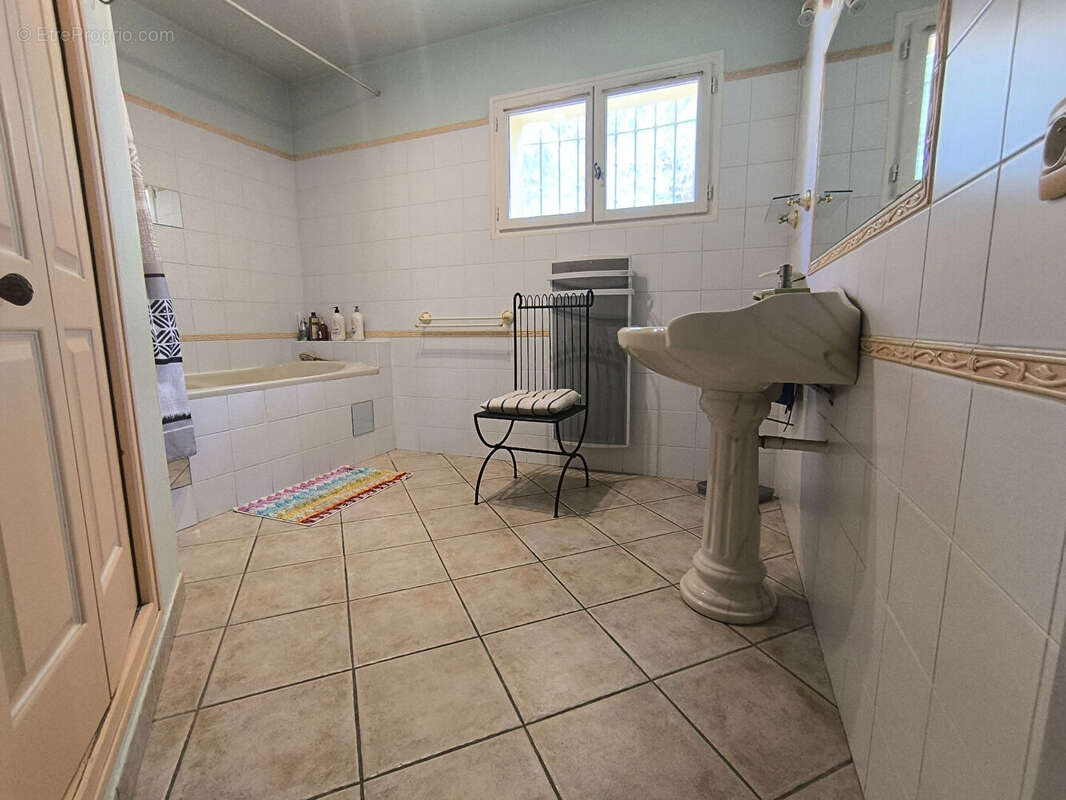 Maison à VAISON-LA-ROMAINE