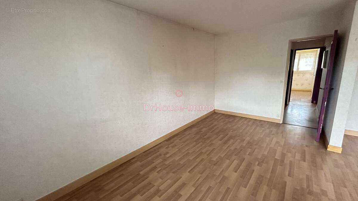 Appartement à DAMMARIE-LES-LYS