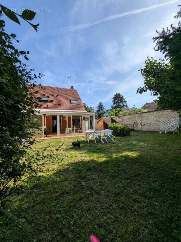 Maison à PRINGY