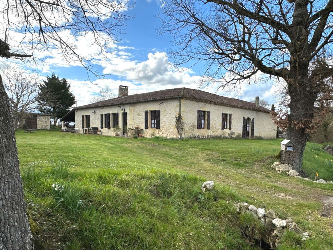 Fleurance plain-pied en pierre avec garage - Maison à FLEURANCE
