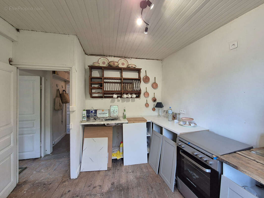 Maison à LE LONZAC