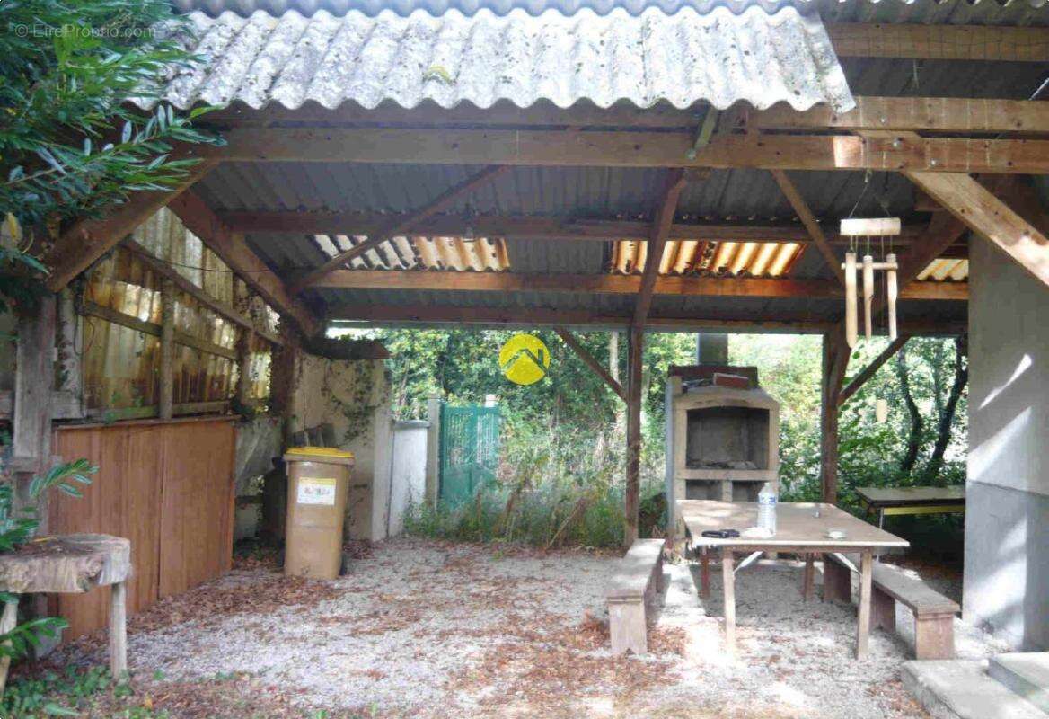 Maison à DUN-LE-PALESTEL