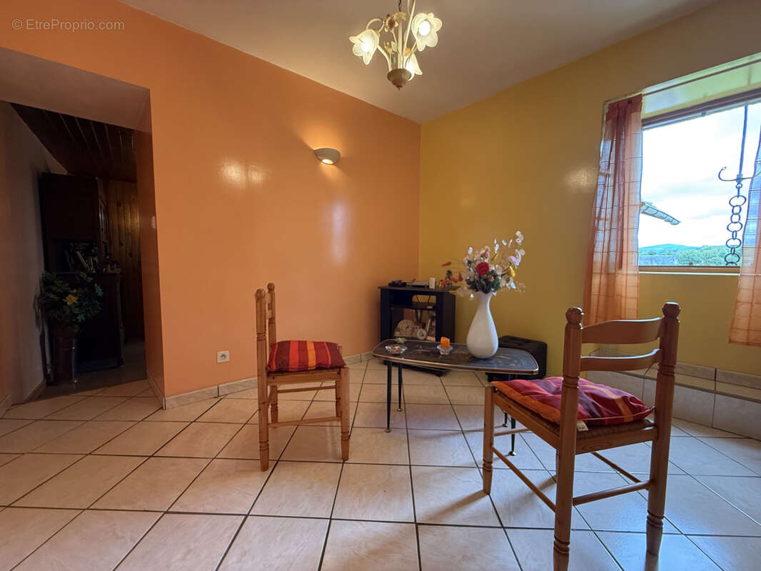 Maison à PIERREFICHE