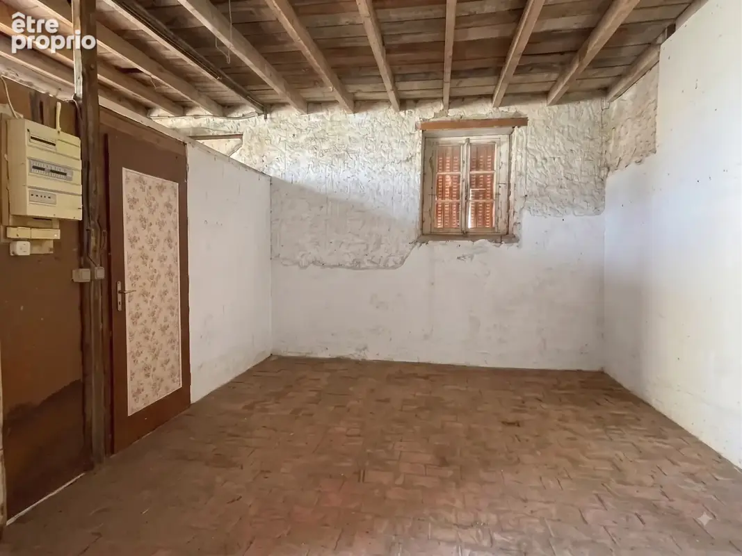 Grande grange de plain-pied au cœur de Fay-aux-Loges - photo 5