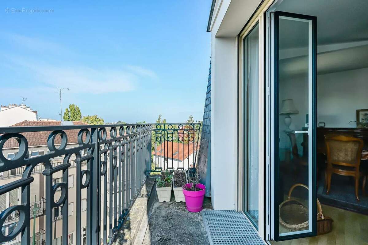 Appartement à LE RAINCY