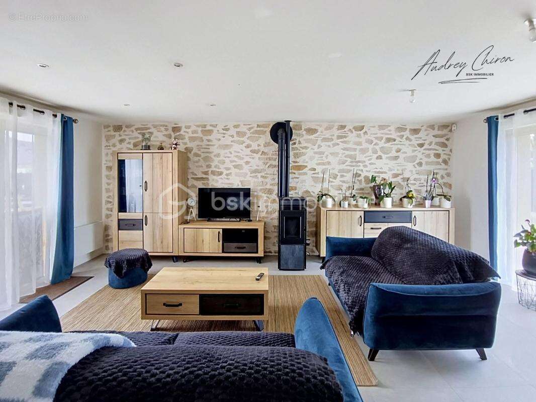 Maison à LA POUEZE