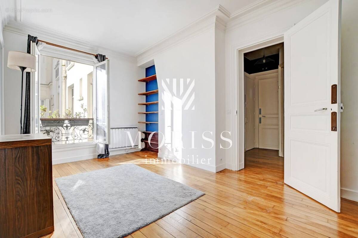 Appartement à PARIS-17E