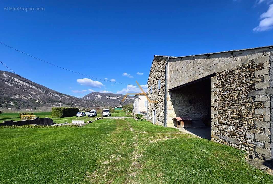 Maison à PONT-DE-BARRET