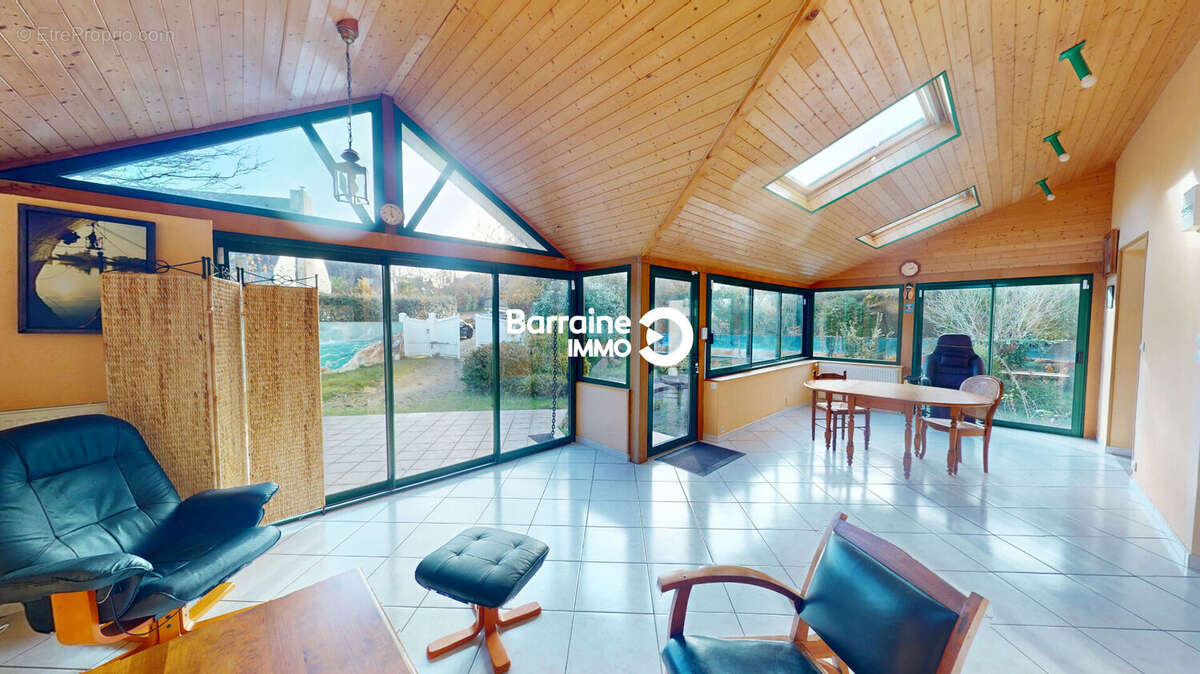 A vendre brest saint-pierre cavale blanche maison de maitre 188m² t8 5 chambres garage veranda - photo 3