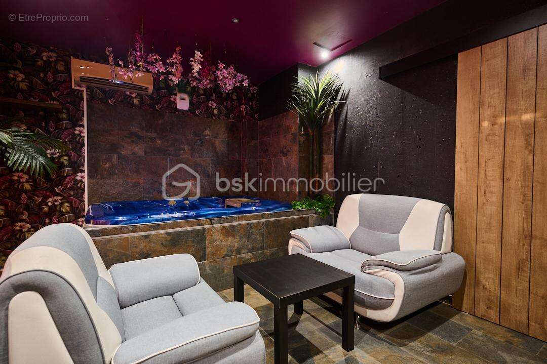 Commerce à LA VALETTE-DU-VAR