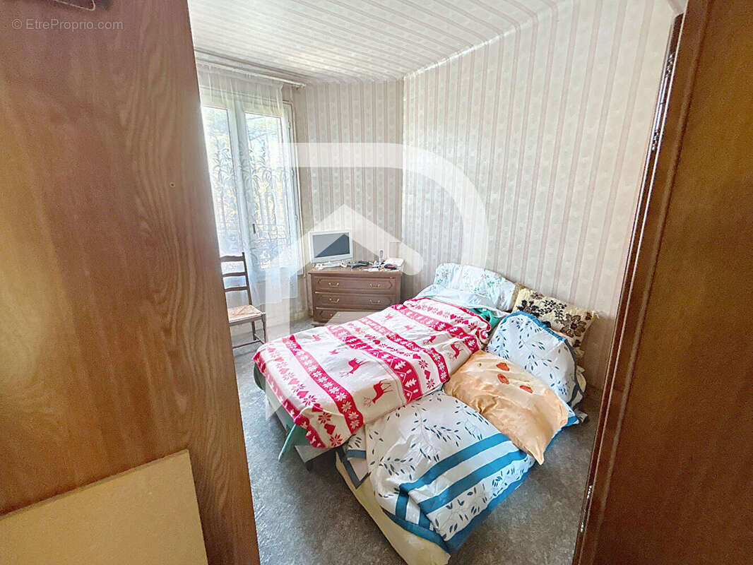 Maison à SAINT-MAUR-DES-FOSSES