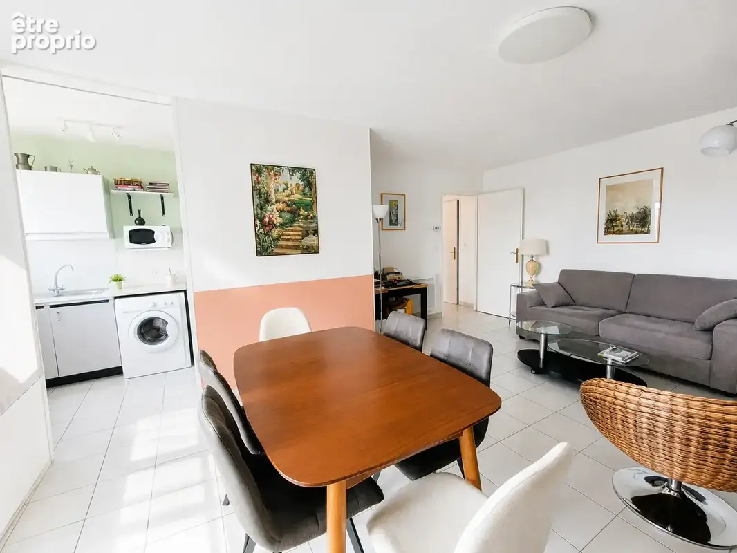 À vendre   appartement 57 m2   balcon   parking privatif - photo 2