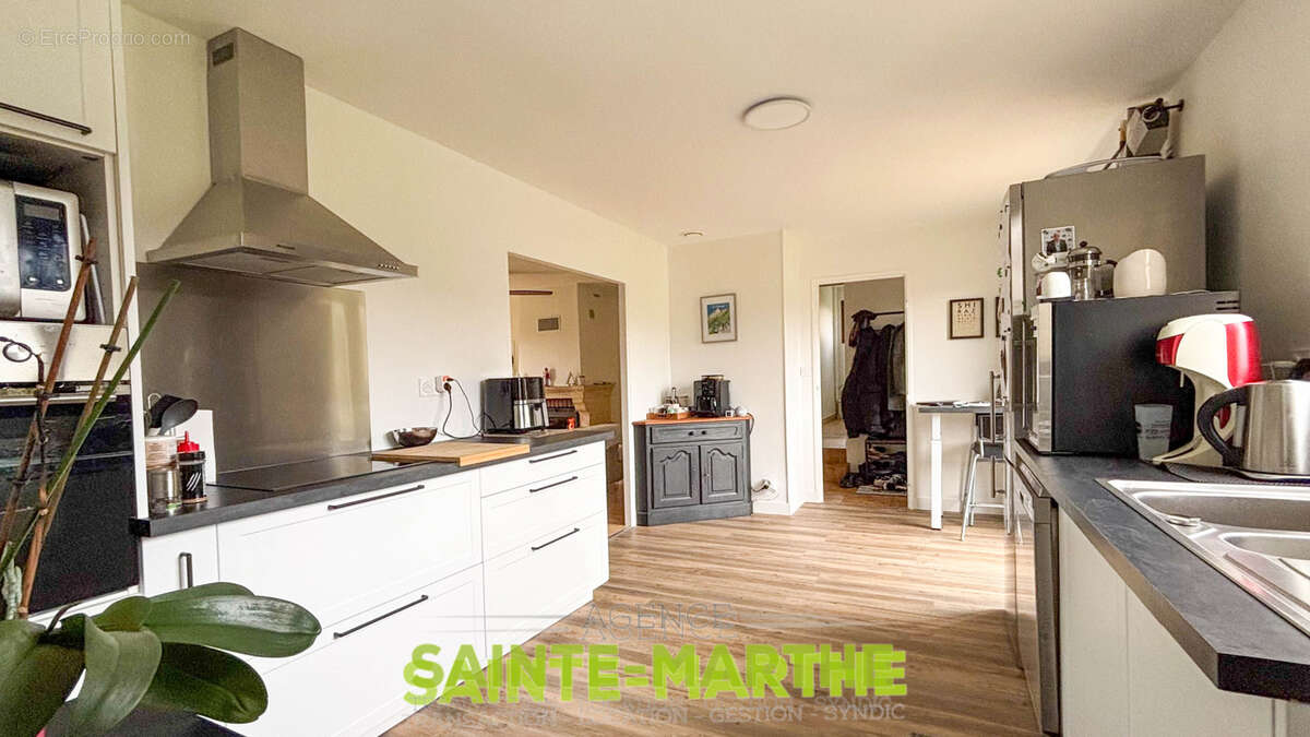 Niort Nord. Pavillon de plain pied, 3 chambres, jardin et garage. - photo 2