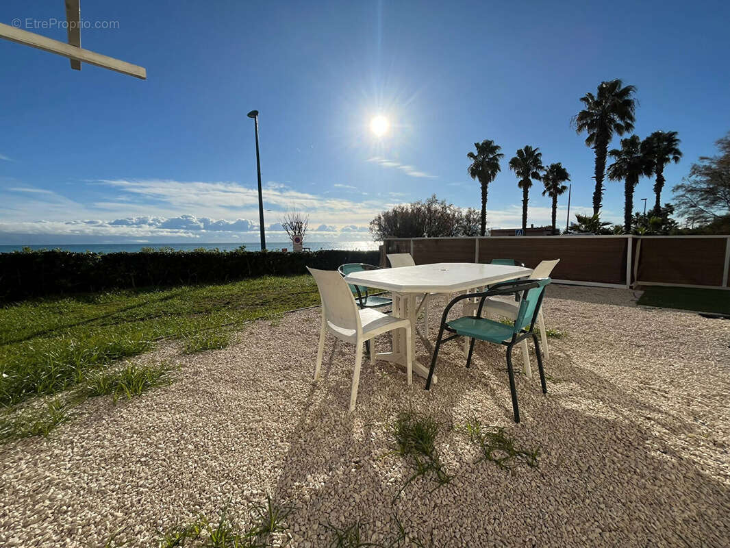 Appartement à VILLENEUVE-LOUBET