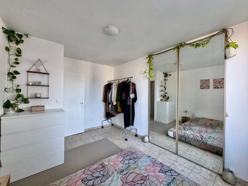 Appartement à AUBERVILLIERS