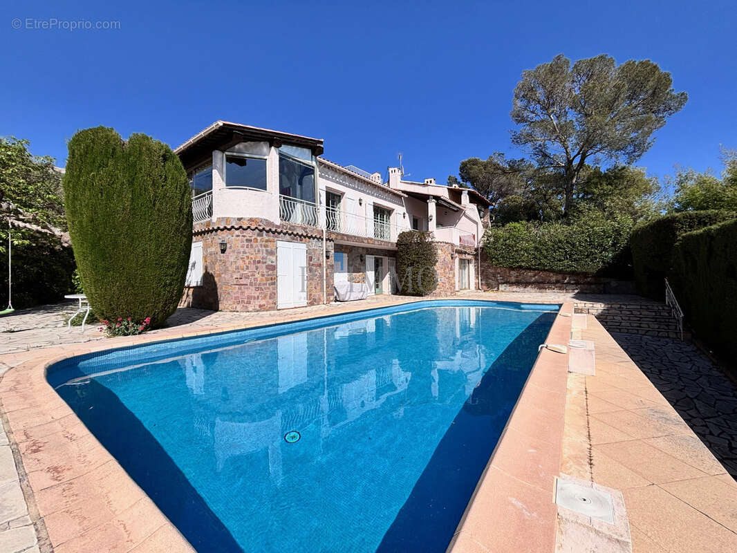 Maison à SAINT-RAPHAEL