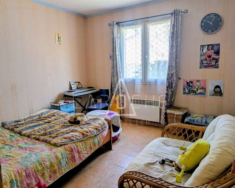 Maison à VILLENEUVE-DE-LA-RAHO