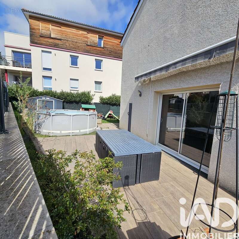 Photo 6 - Maison à SAINT-GENEST-LERPT