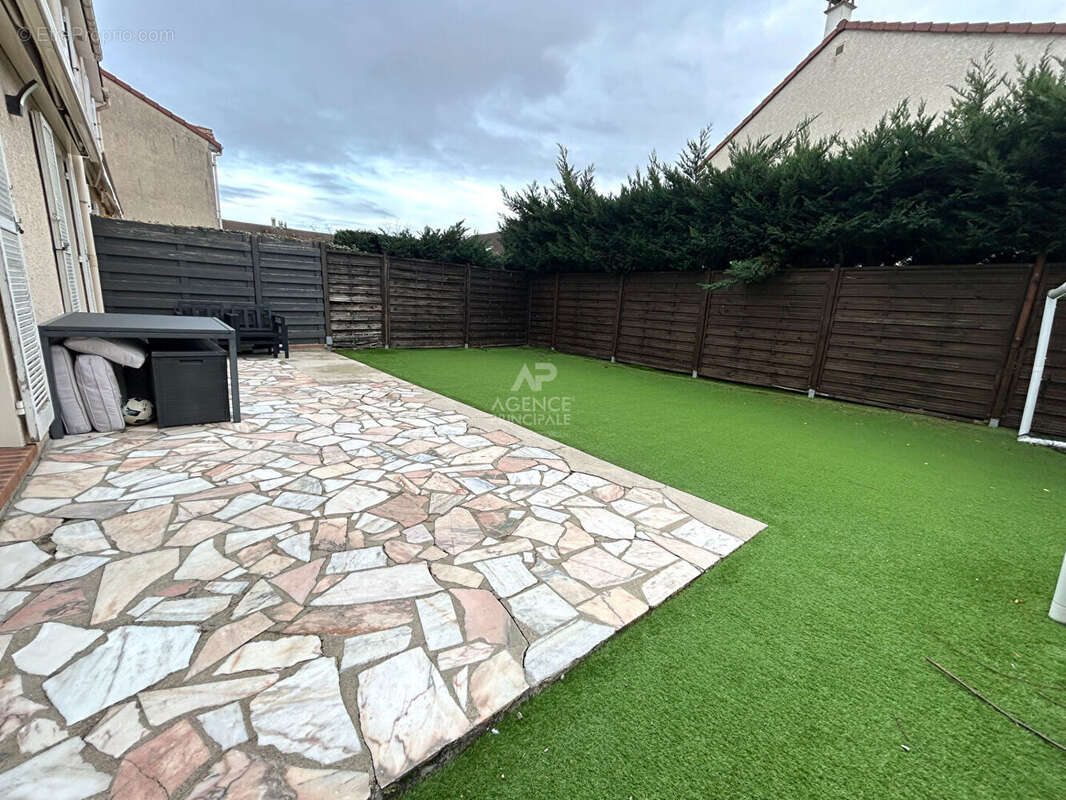 Maison à CARRIERES-SOUS-POISSY