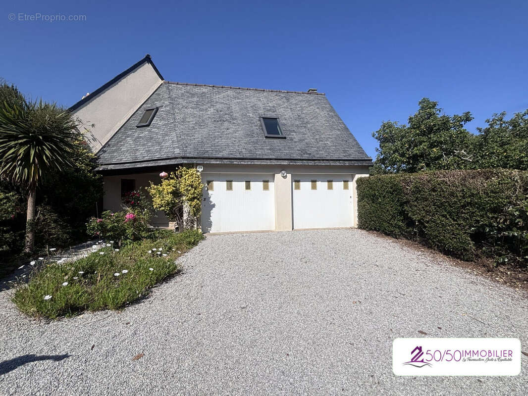 Maison 141 m² à Treflaouenan  - photo 2