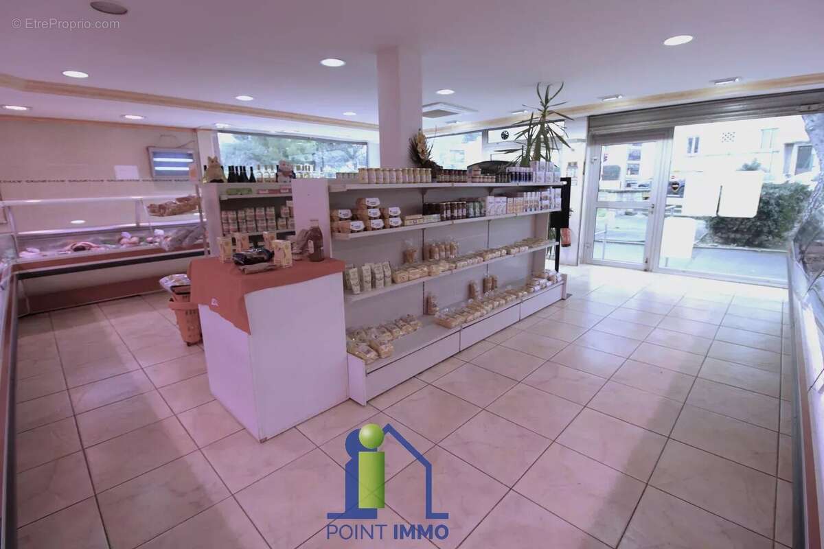 Commerce à MARSEILLE-10E