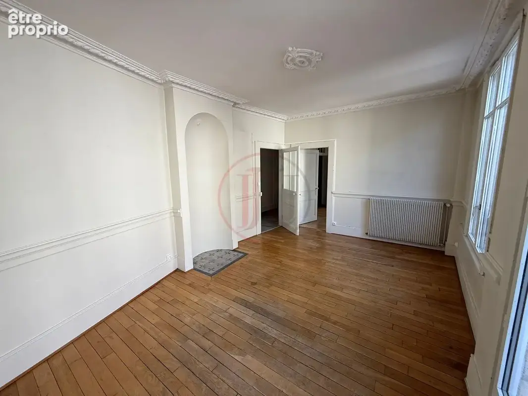 Appartement T4 avec balcon de 125 m2 au centre ville de Besançon - photo 4