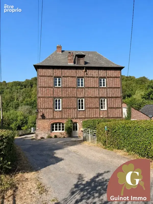 Photo Maison à Maulevrier-Sainte-Gertrude au prix de 382 000€