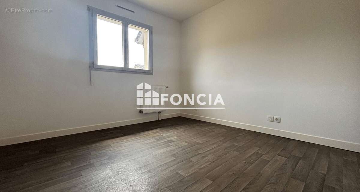 Proche du centre - photo 4