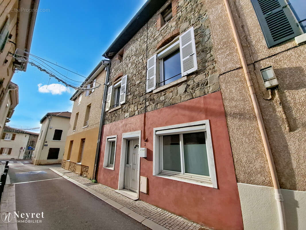 Appartement à VOURLES