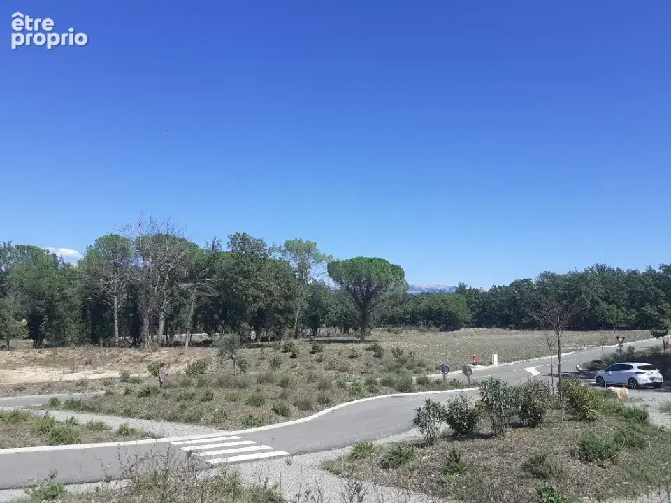 Photo Terrain à Tourrettes au prix de 250 000€