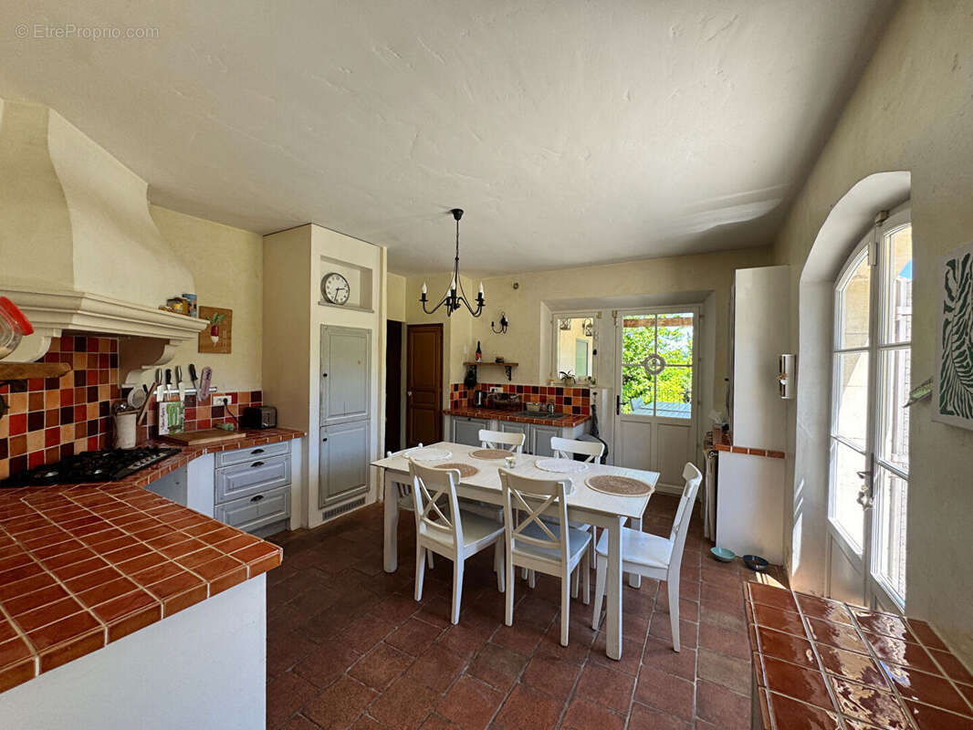 Maison à JONQUERETTES