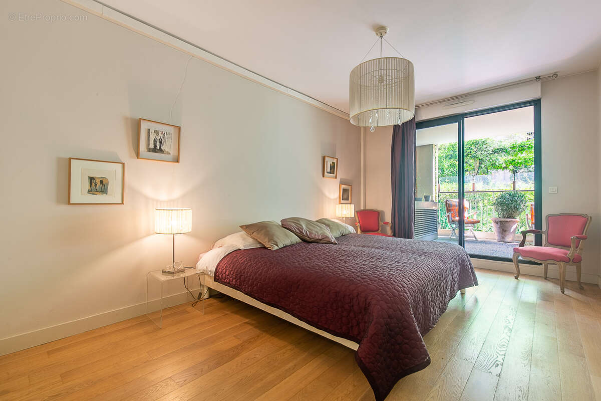 Appartement à MARSEILLE-7E