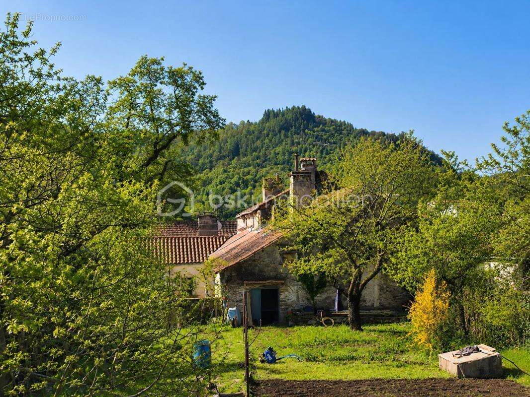 Maison à SAINT-PONS-DE-THOMIERES